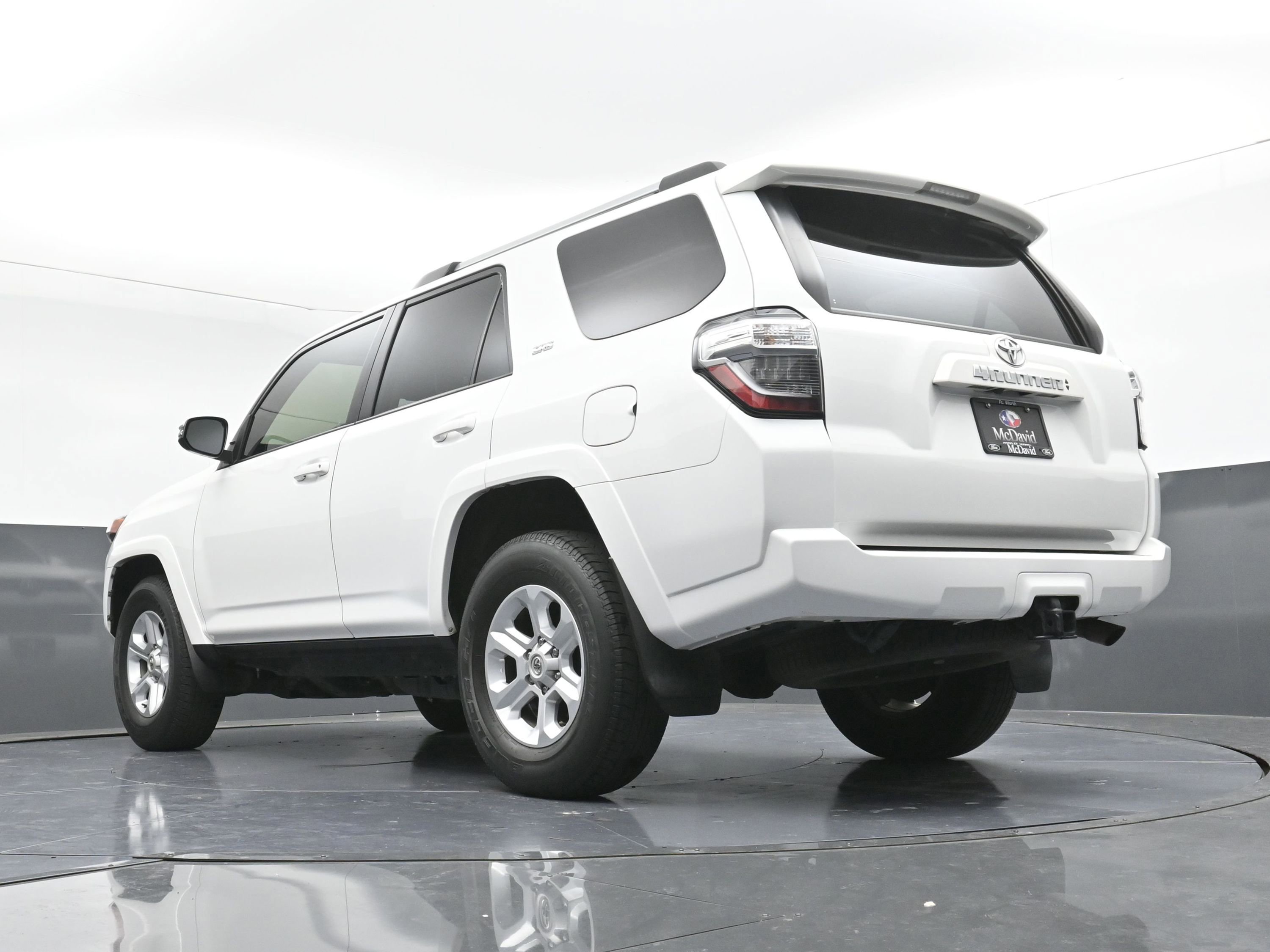 Used 2022 Toyota 4Runner SR5 Premium w/ Moonroof Package image 9