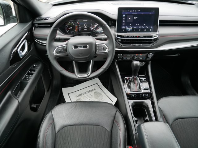 Used 2024 Jeep Compass Trailhawk AWD/4WD image 13