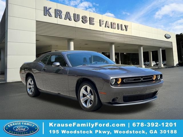 Used 2020 Dodge Challenger SXT RWD video 1
