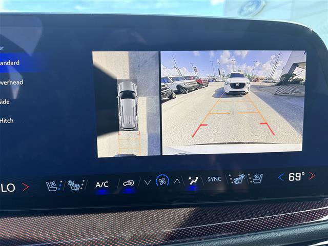 Used 2026 Chevrolet Traverse RS w/ LPO, Floor Liner Package FWD image 10