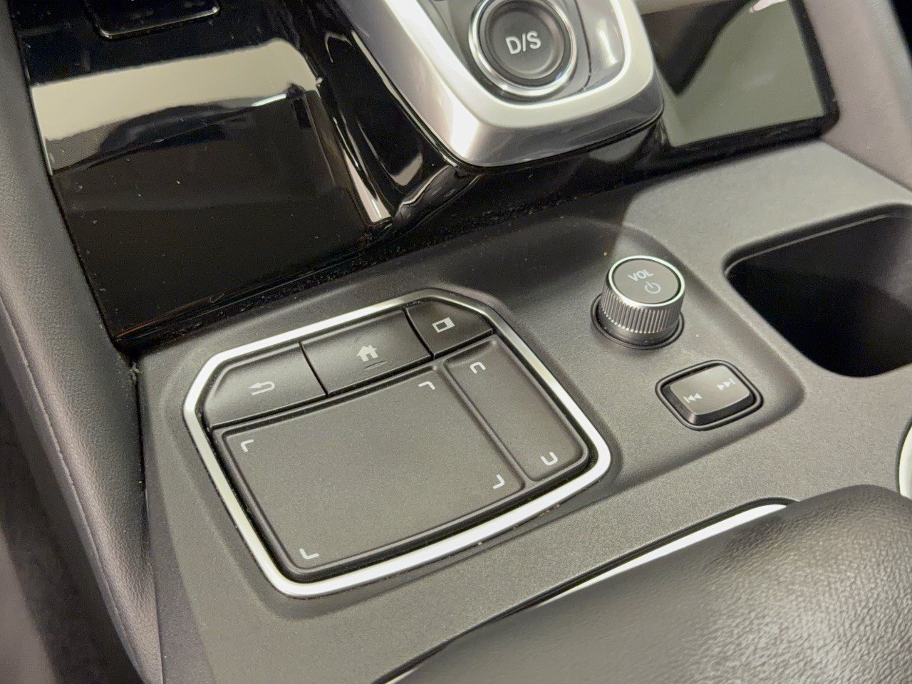Used 2024 Acura MDX w/ Technology Package FWD image 22