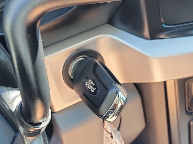 Certified 2025 Ford F450 XLT w/ 360-Degree Camera Package image 32