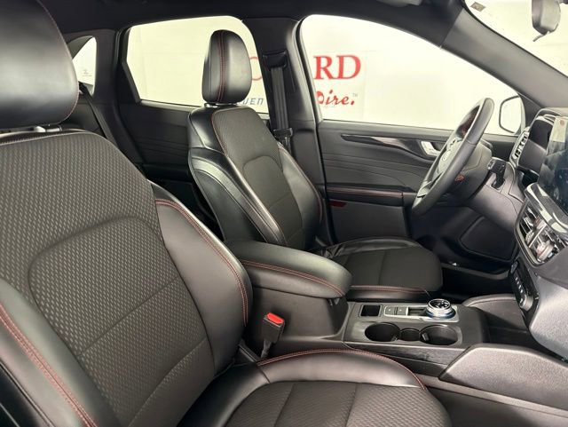 Certified 2023 Ford Escape ST-Line w/ Tech Pack #1 FWD image 14