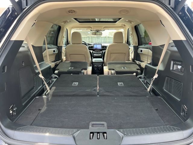 Certified 2023 Ford Explorer Limited w/ Equipment Group 301A AWD/4WD image 30