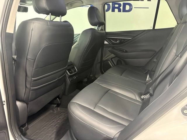 Used 2025 Subaru Outback Touring XT AWD/4WD image 11