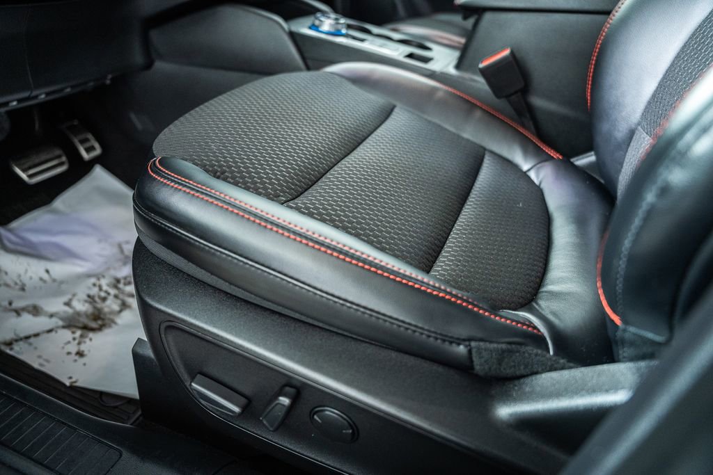 Certified 2023 Ford Escape ST-Line w/ Tech Pack #1 image 37