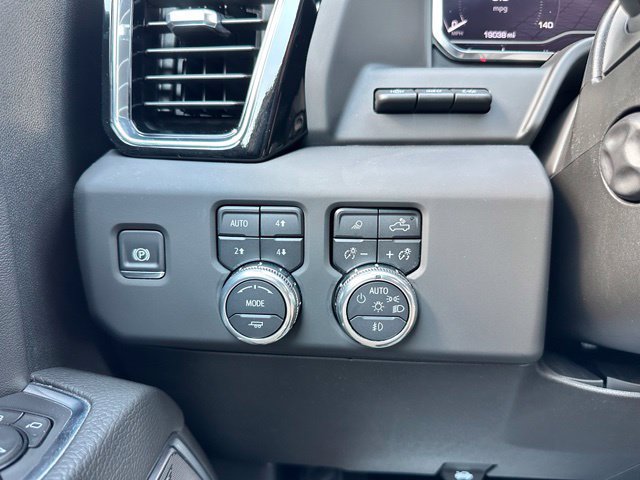 Used 2025 GMC Sierra 1500 Denali w/ Denali Reserve Package AWD/4WD image 60