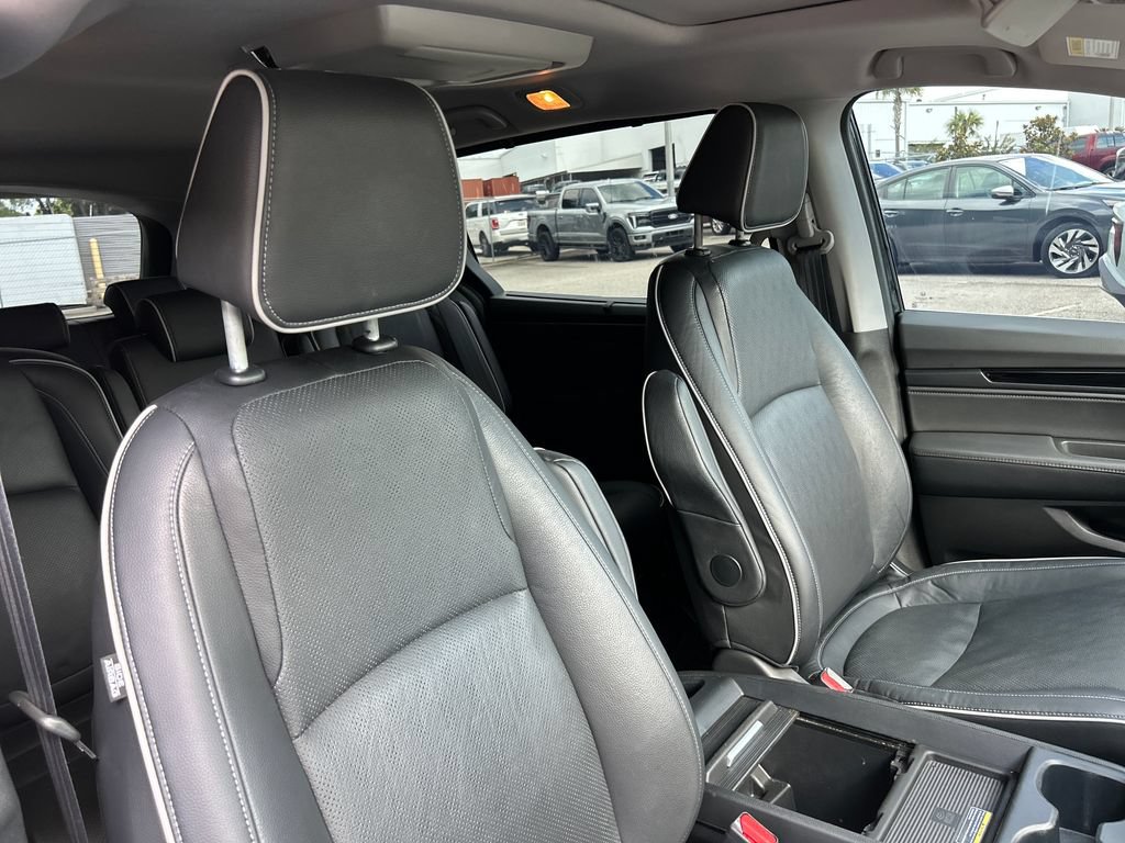 Used 2024 Honda Odyssey Elite image 16