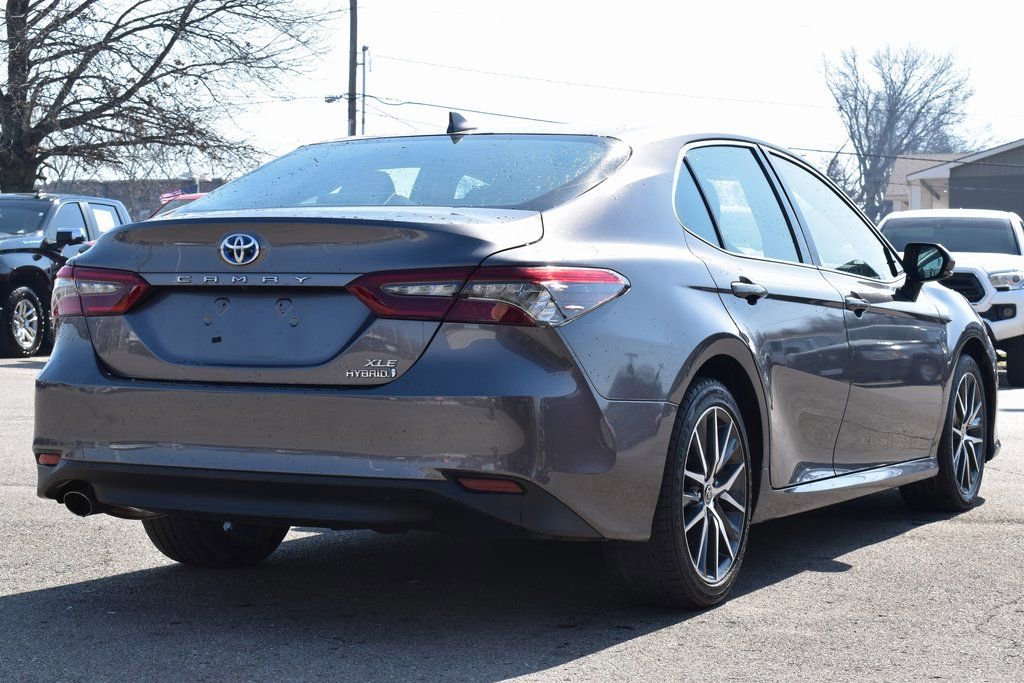 Used 2023 Toyota Camry XLE image 2