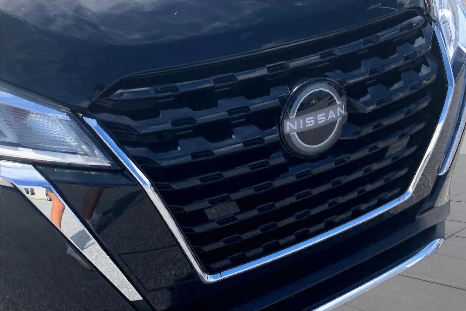 Used 2024 Nissan Kicks SV w/ Exterior Package FWD image 30
