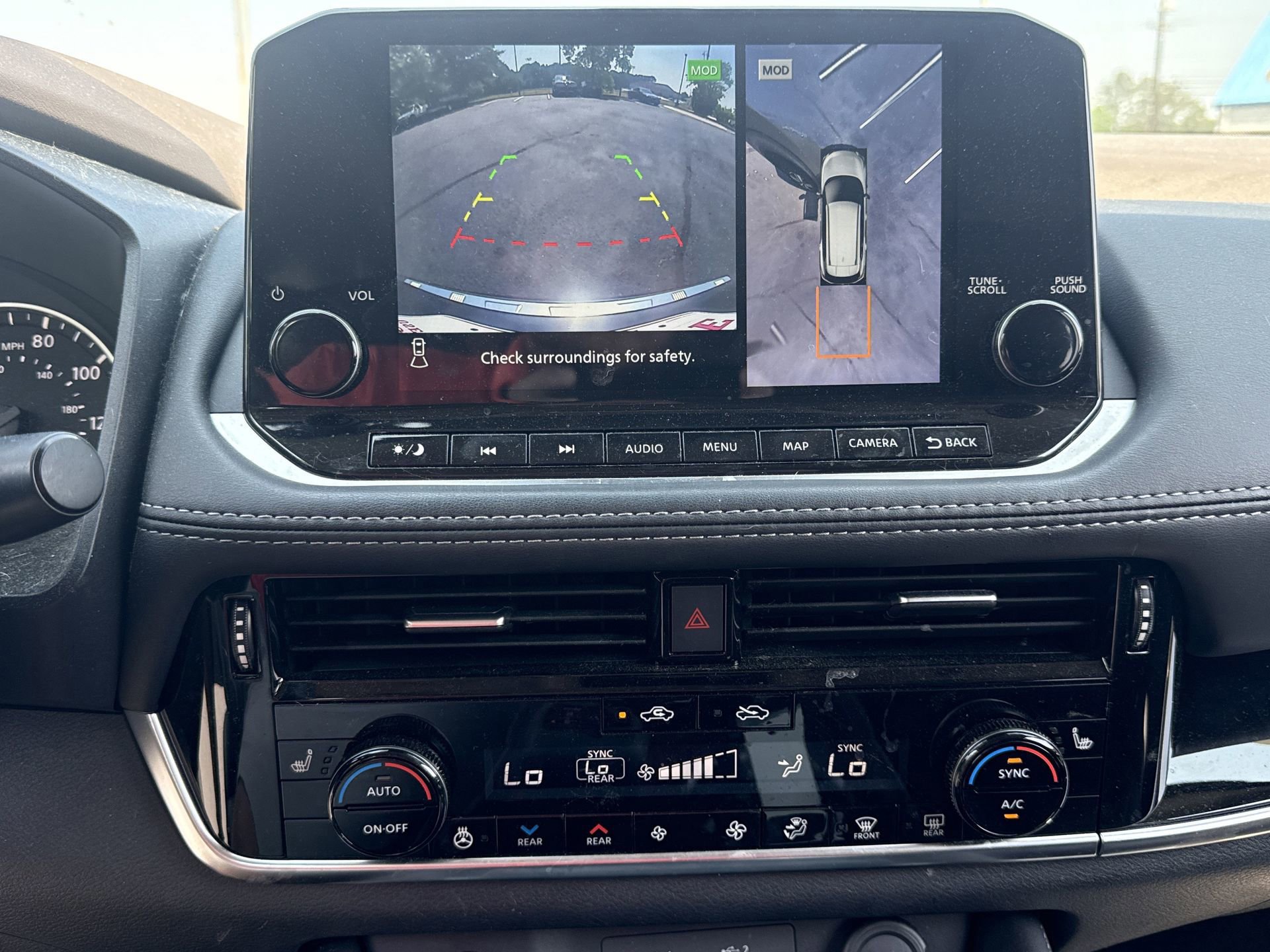 Used 2023 Nissan Rogue SL w/ SL Premium Package FWD image 13