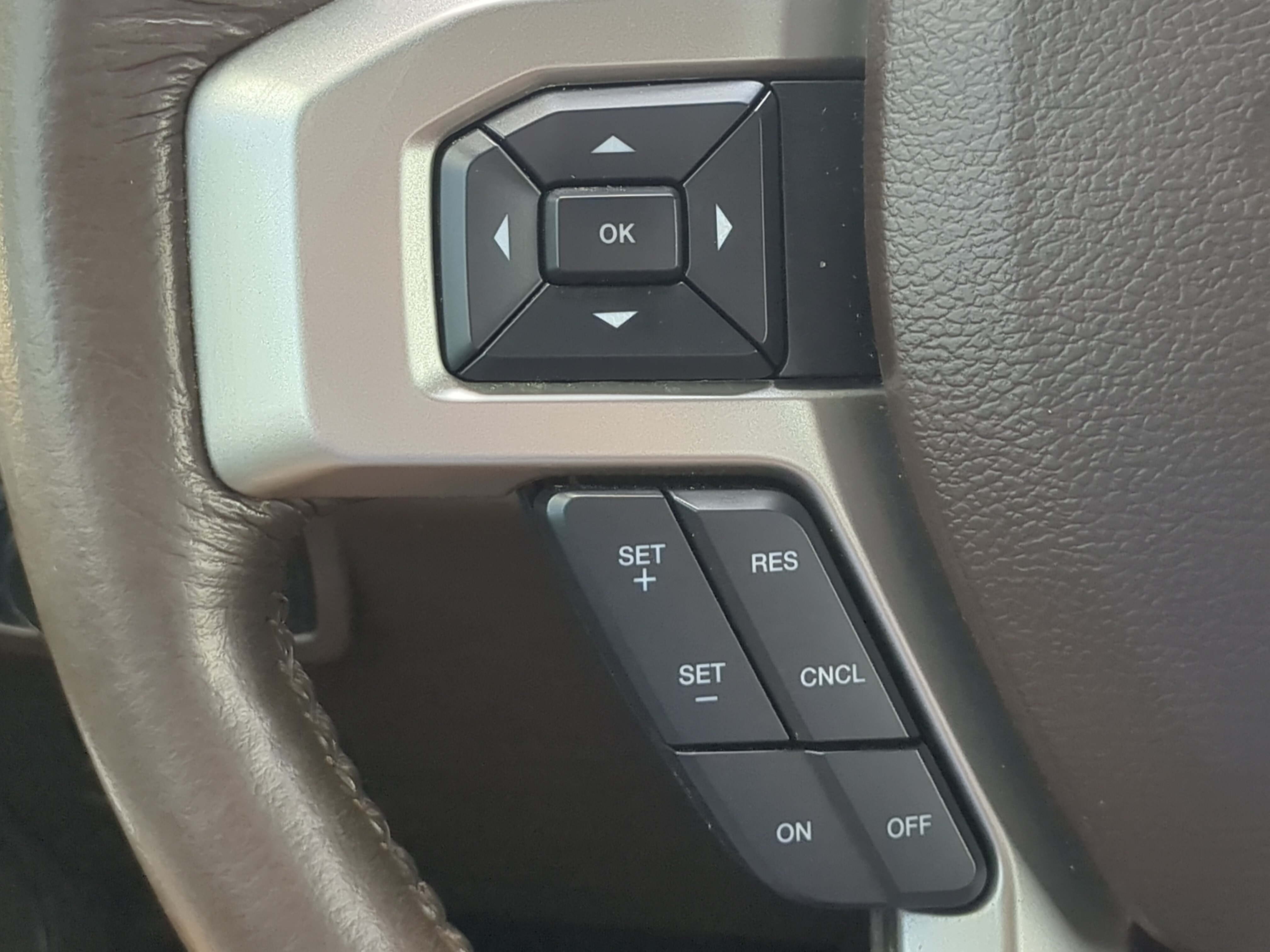 Certified 2021 Ford F250 King Ranch w/ King Ranch Ultimate Package AWD/4WD image 24