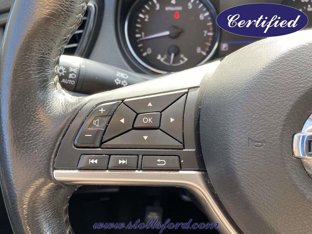 Used 2018 Nissan Rogue SV AWD/4WD image 21