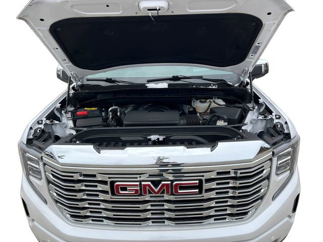 Used 2023 GMC Sierra 1500 Denali w/ Technology Package AWD/4WD image 16