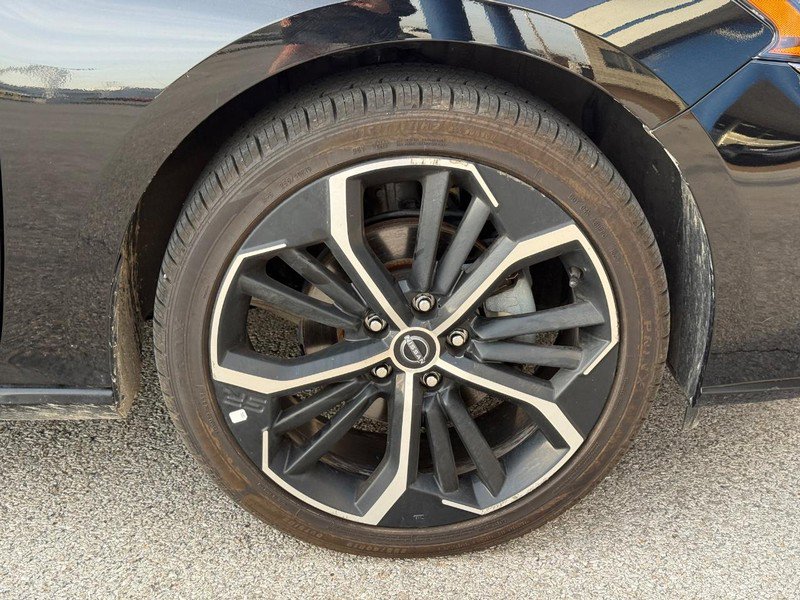 Used 2025 Nissan Altima 2.5 SR FWD image 7