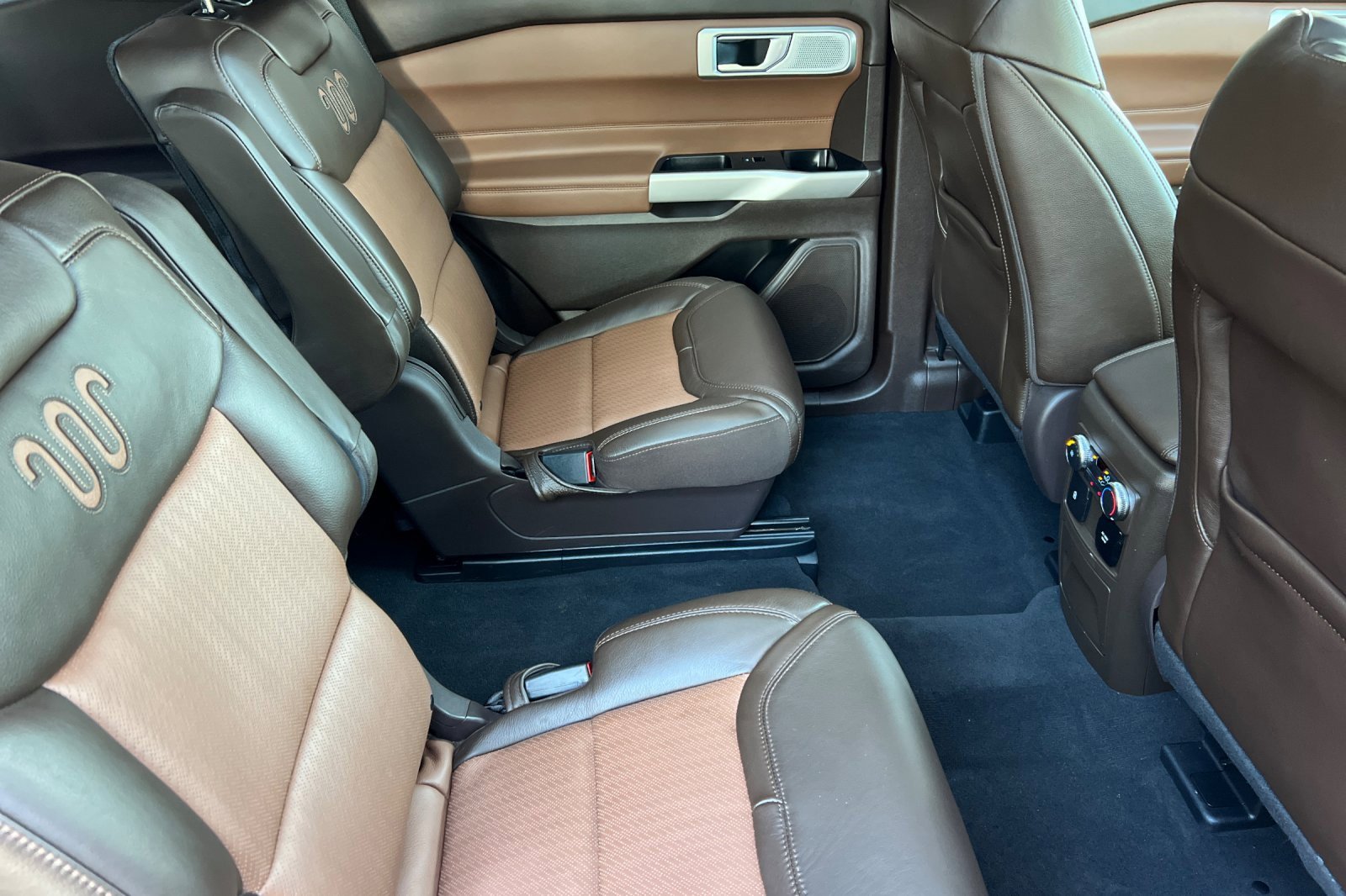 Certified 2022 Ford Explorer King Ranch w/ Technology Package image 19