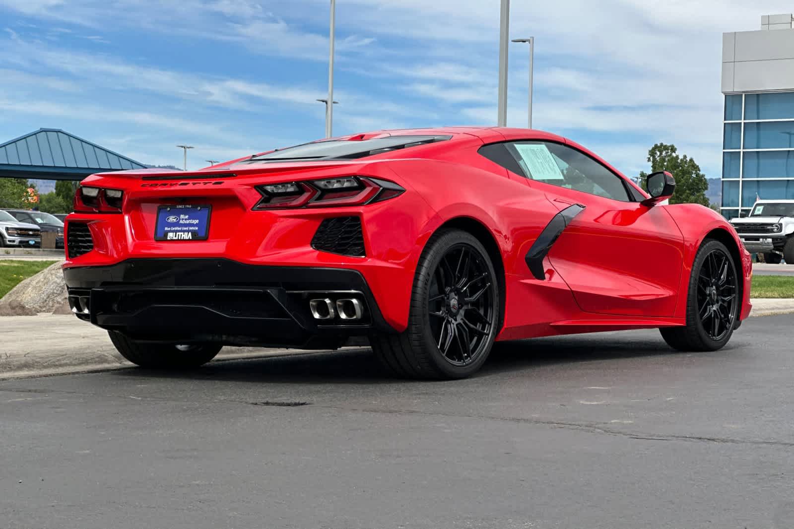 Used 2025 Chevrolet Corvette Stingray Coupe w/ 1LT RWD image 2