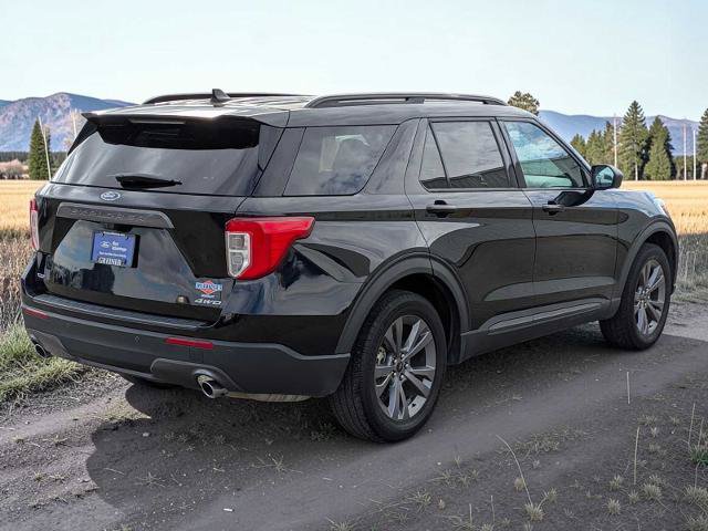 Certified 2021 Ford Explorer XLT w/ Equipment Group 202A AWD/4WD image 6