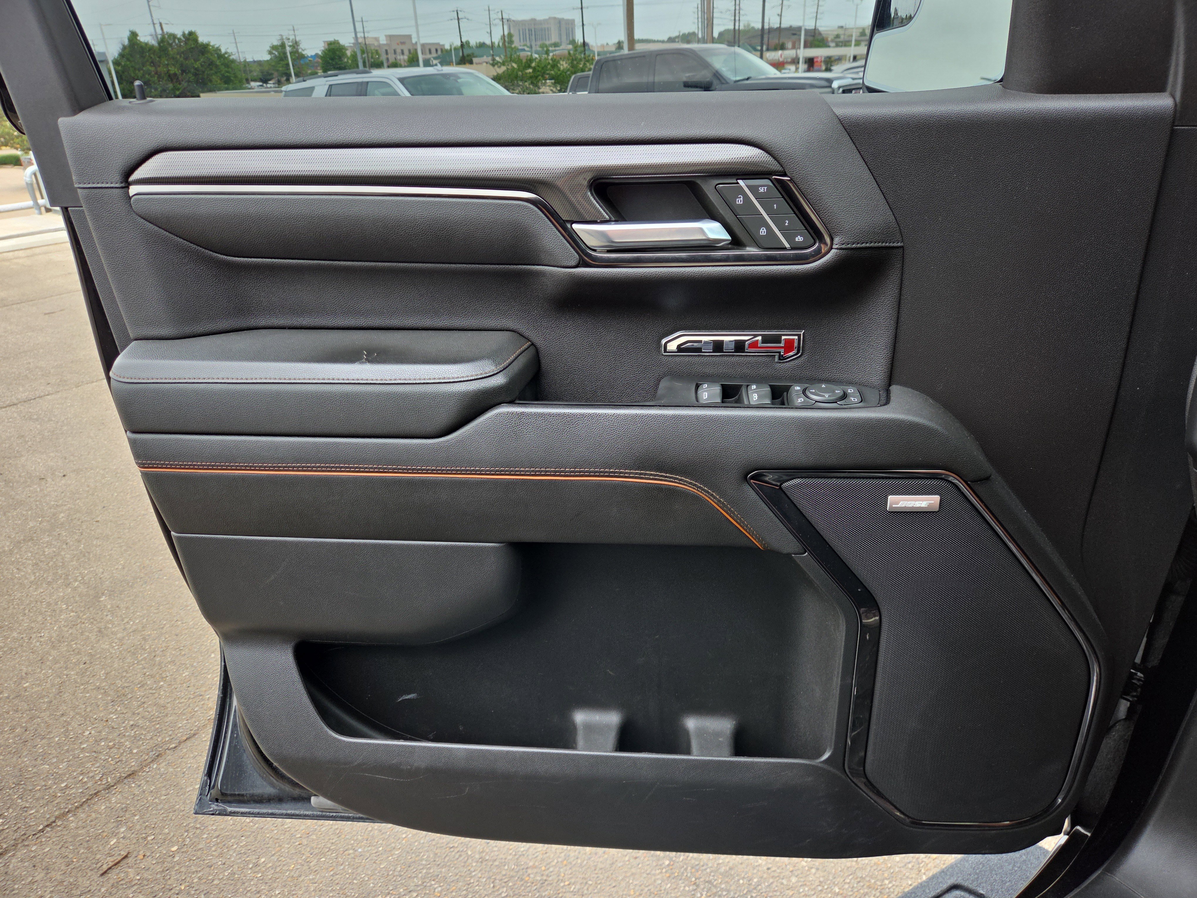 Used 2022 GMC Sierra 1500 AT4 w/ AT4 Preferred Package AWD/4WD image 18