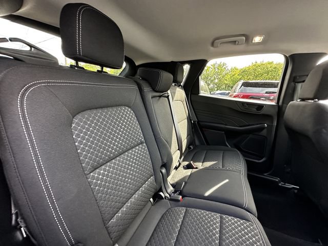 Certified 2023 Ford Escape Active AWD/4WD image 38