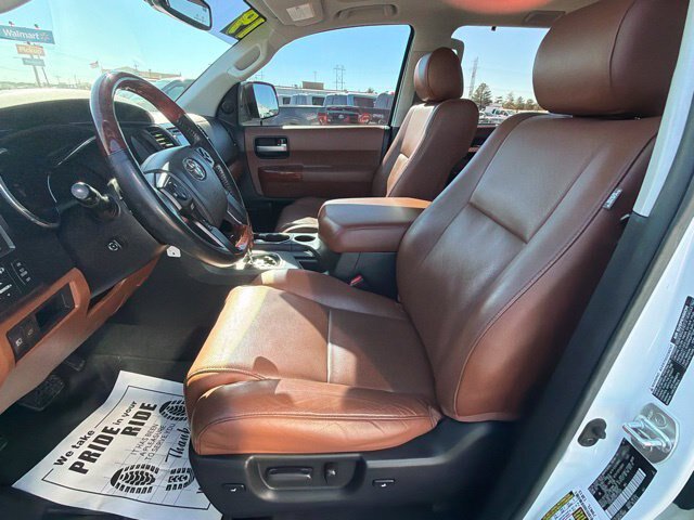 Used 2019 Toyota Sequoia Platinum AWD/4WD image 5