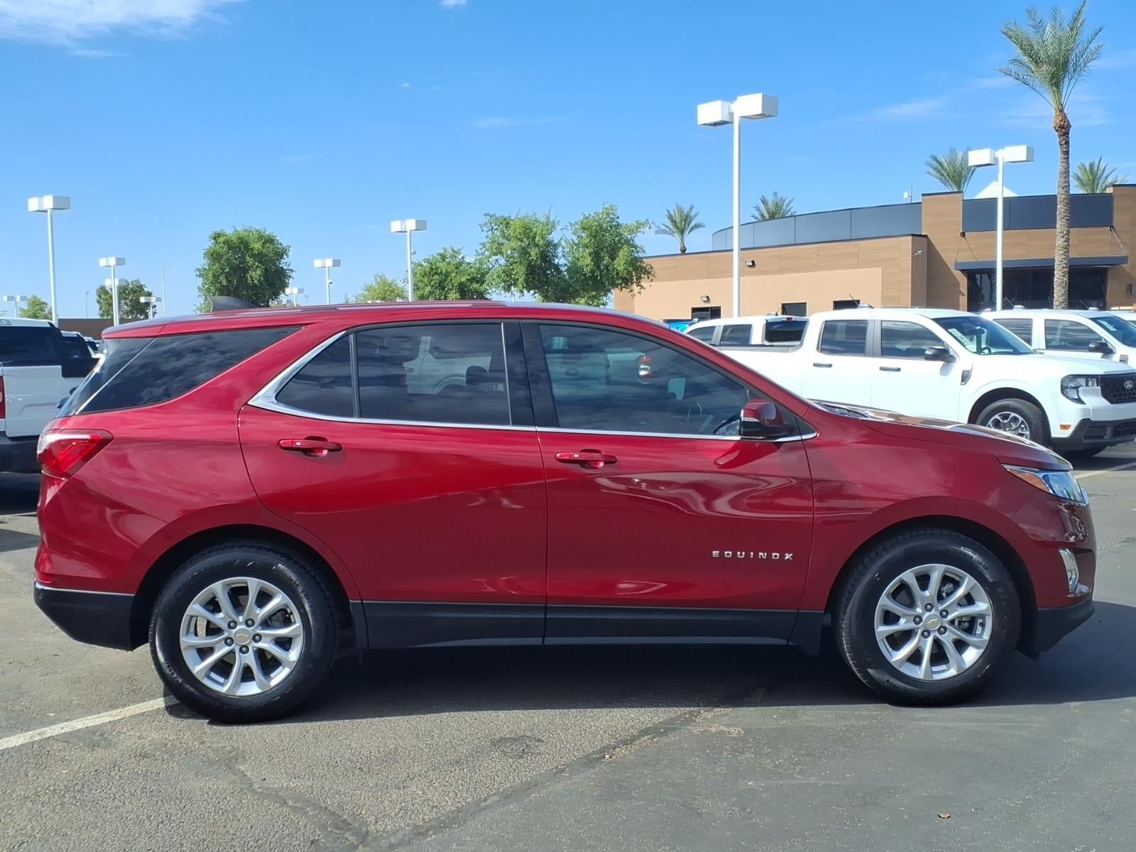 Used 2018 Chevrolet Equinox LT FWD image 3
