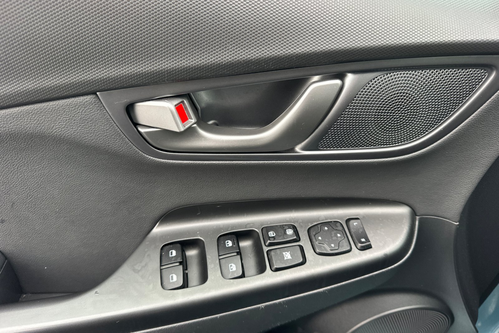 Used 2019 Hyundai Kona Ultimate FWD image 13