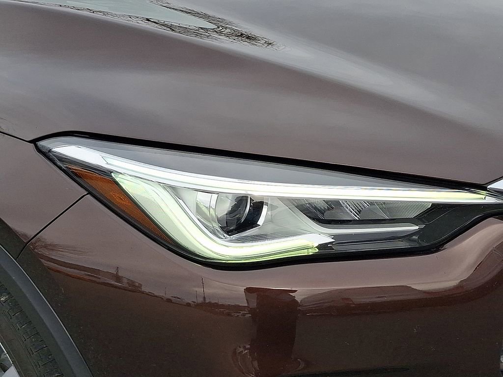 Used 2020 INFINITI QX50 Luxe w/ Navigation Package image 9