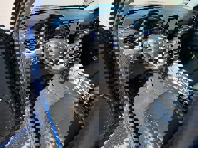 Certified 2022 Ford Explorer XLT w/ Equipment Group 202A image 14