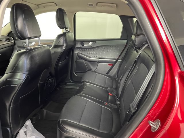 Certified 2020 Ford Escape Titanium AWD/4WD image 19