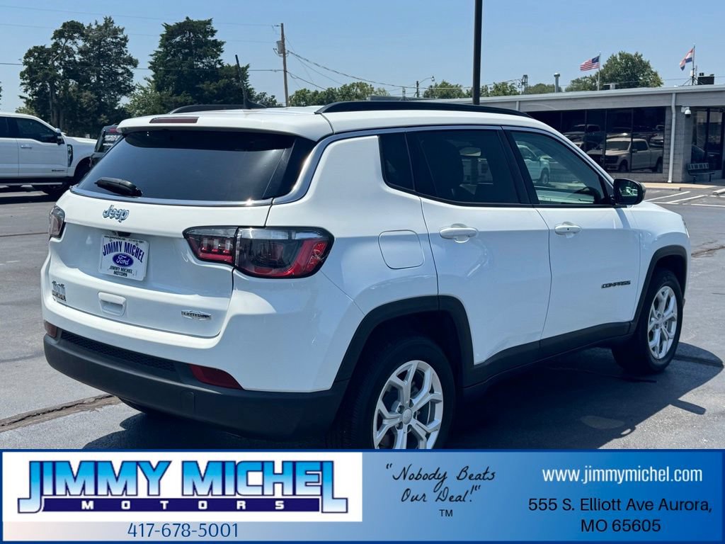 Used 2024 Jeep Compass Latitude AWD/4WD image 22