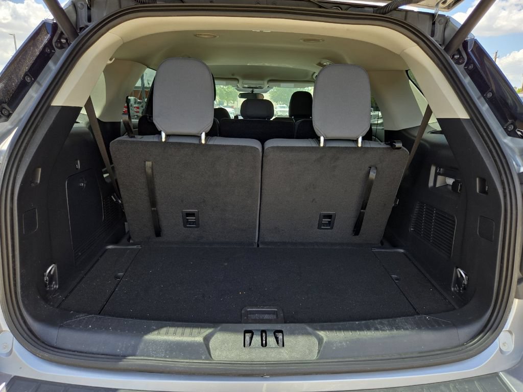 Certified 2025 Ford Explorer Active RWD image 16