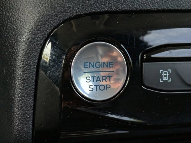 Certified 2023 Ford Escape Platinum image 30