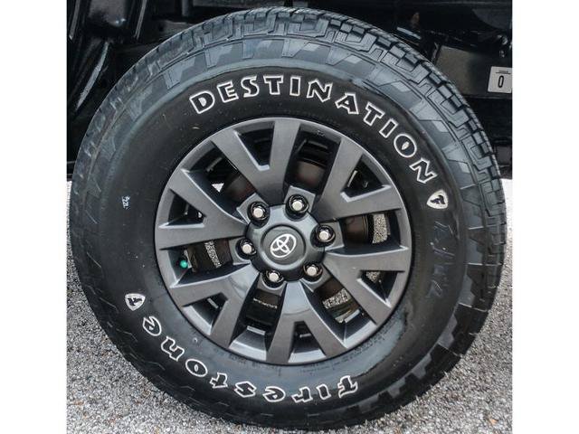 Used 2021 Toyota Tacoma SR5 RWD image 8