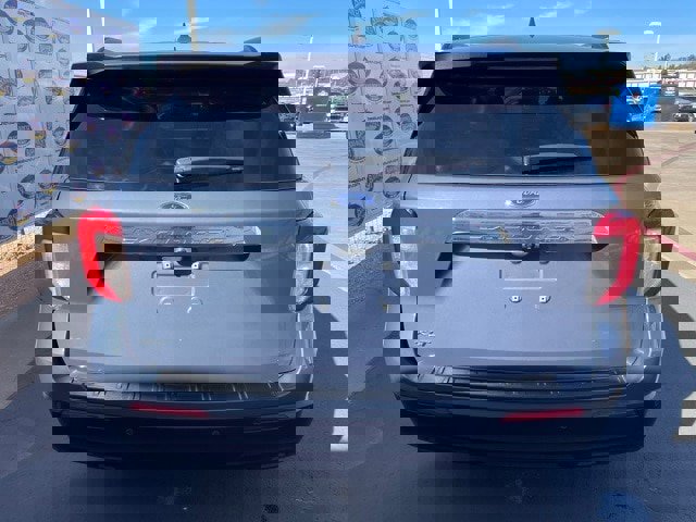 Certified 2021 Ford Explorer XLT image 4