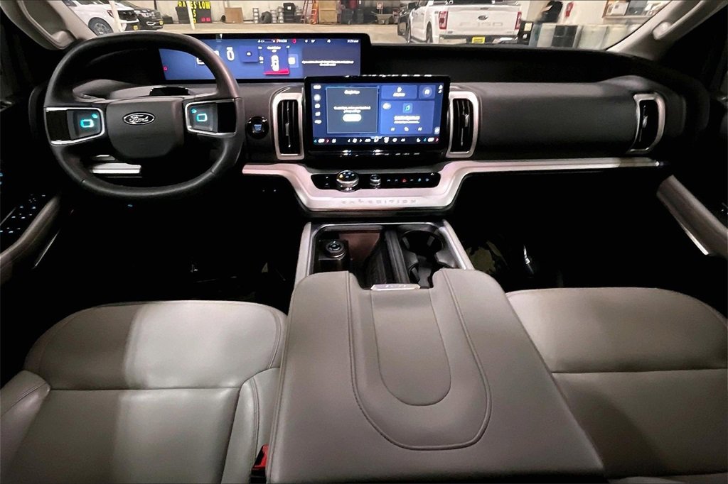 Certified 2025 Ford Expedition Max Active image 14