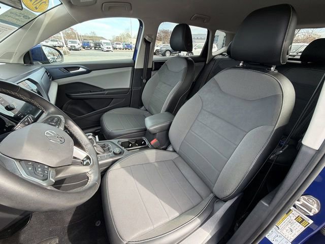 Used 2022 Volkswagen Taos SE image 11