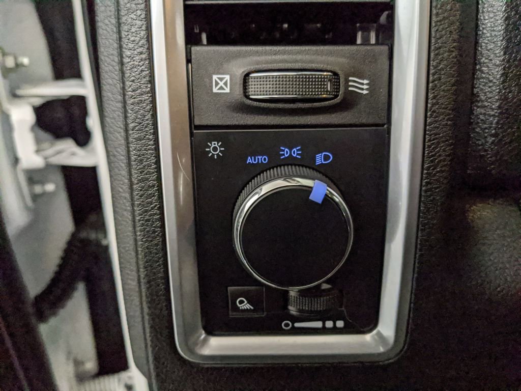 Used 2023 RAM 1500 Classic SLT AWD/4WD image 15