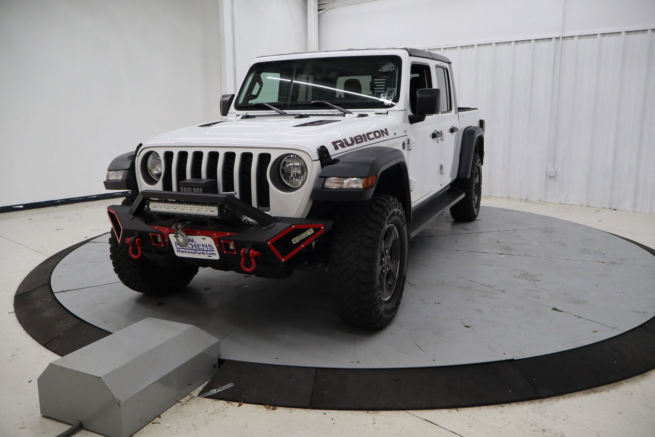 Used 2022 Jeep Gladiator Rubicon w/ Trailer Tow Package AWD/4WD image 7