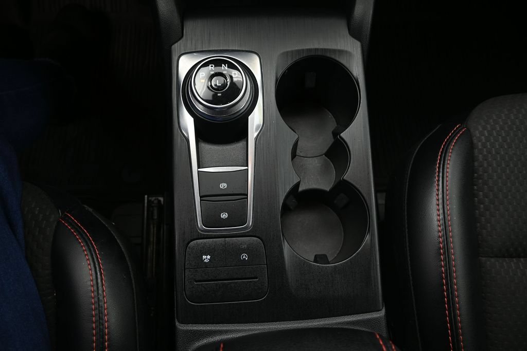 Certified 2023 Ford Escape ST-Line Select AWD/4WD image 33