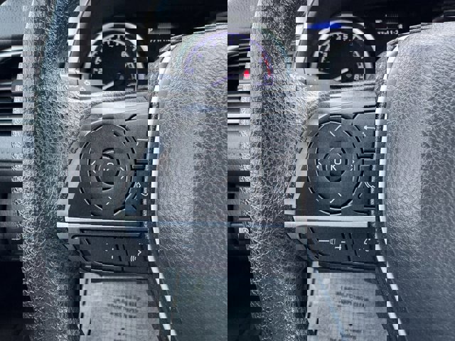 Used 2022 Toyota Camry LE image 9