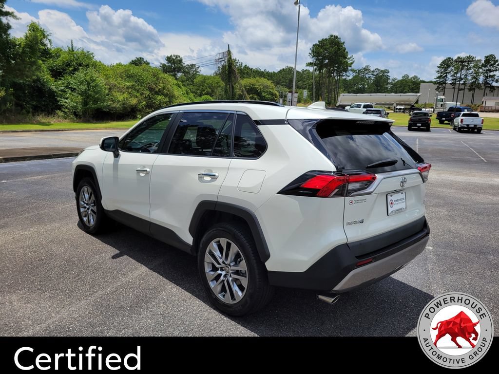 Used 2022 Toyota RAV4 Limited FWD image 3
