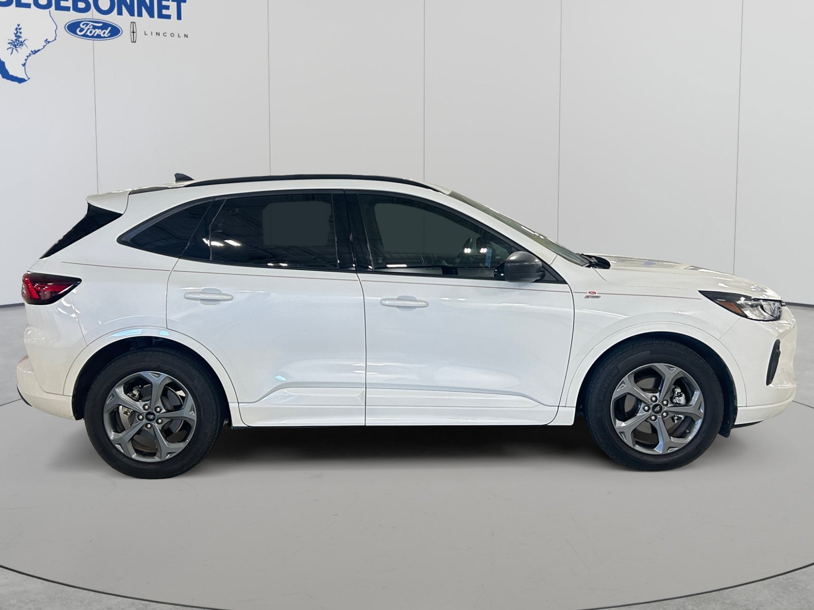 Certified 2024 Ford Escape ST-Line w/ Tech Pack #1 FWD image 4