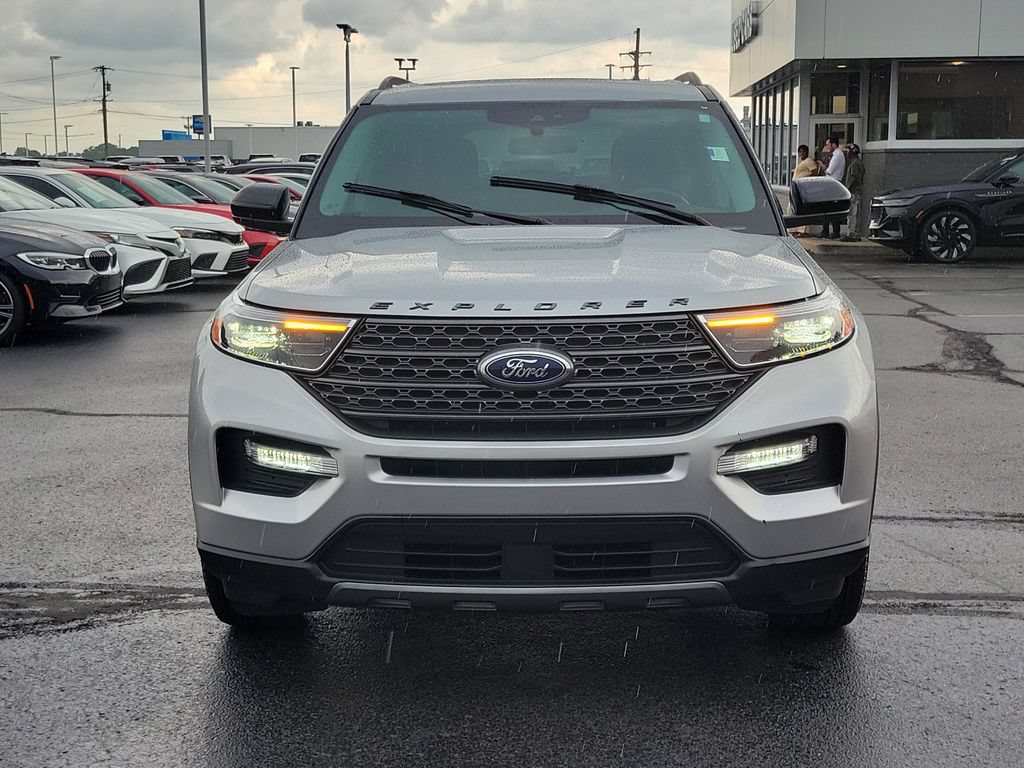 Certified 2023 Ford Explorer XLT w/ Equipment Group 202A AWD/4WD image 2