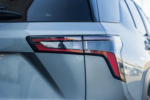 Used 2025 Chevrolet Equinox LT image 8