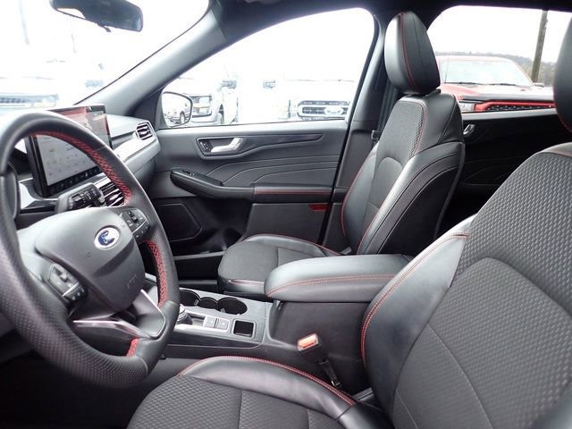 Certified 2024 Ford Escape ST-Line w/ Tech Pack #1 image 11