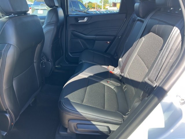Certified 2025 Ford Escape SE image 22