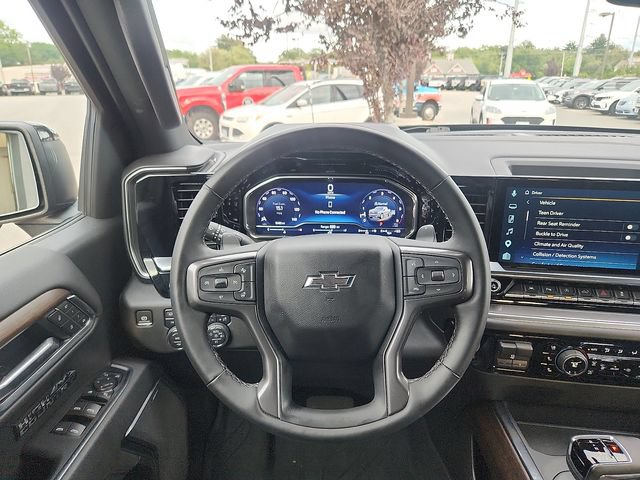 Used 2025 Chevrolet Silverado 1500 High Country w/ Midnight Edition AWD/4WD image 9