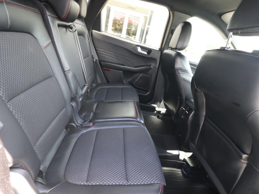 Certified 2024 Ford Escape ST-Line w/ Tech Pack #1 FWD image 25