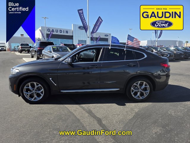 Used 2023 BMW X4 xDrive30i w/ Parking Assistance Package AWD/4WD image 4